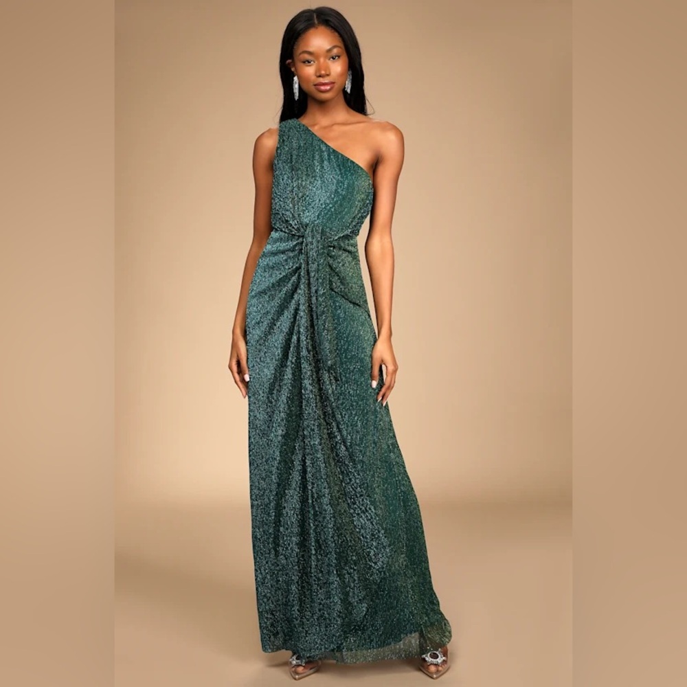 One-Shoulder Emerald Green Evening Gown